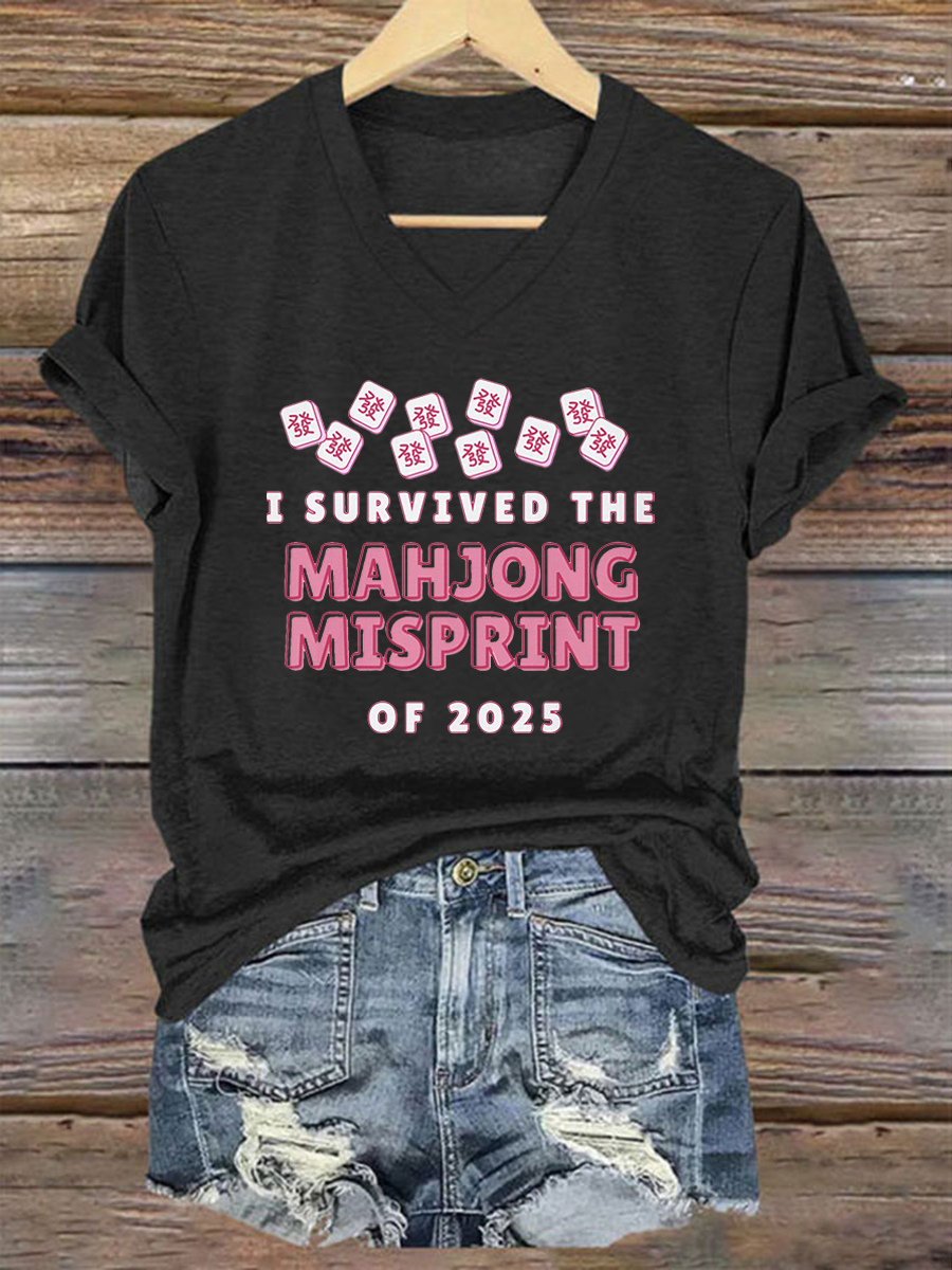 Frauen Ich habe den Mahjong-Fehl abdruck von 2025 Print T-Shirt überlebt