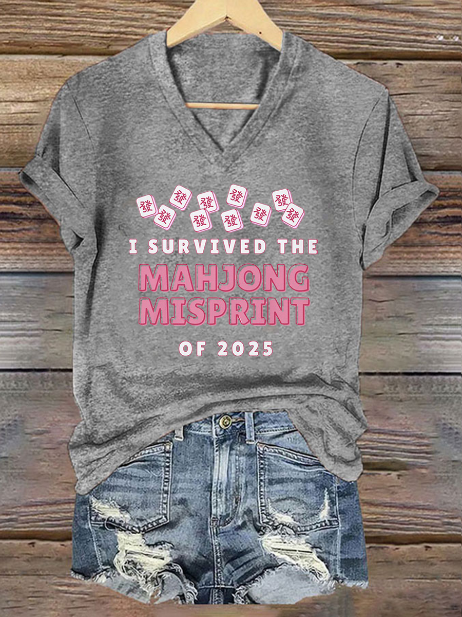 Frauen Ich habe den Mahjong-Fehl abdruck von 2025 Print T-Shirt überlebt